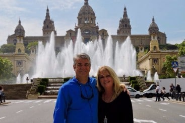 Couple on a luxury car tour of Barcelona