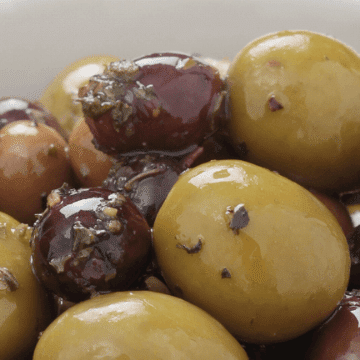 Olive, a great gift to bring from Spain