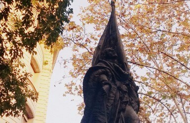 Statue visited during La Diada in Barcelona