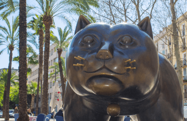 Cat sculpture by Fernando Botero in Rambla del Raval