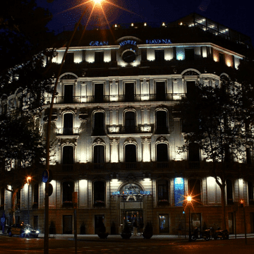 Night view of one of the best Barcelona hotels | Eixample district
