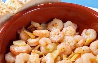 Shrimp in garlic are a great dinner food in Spain